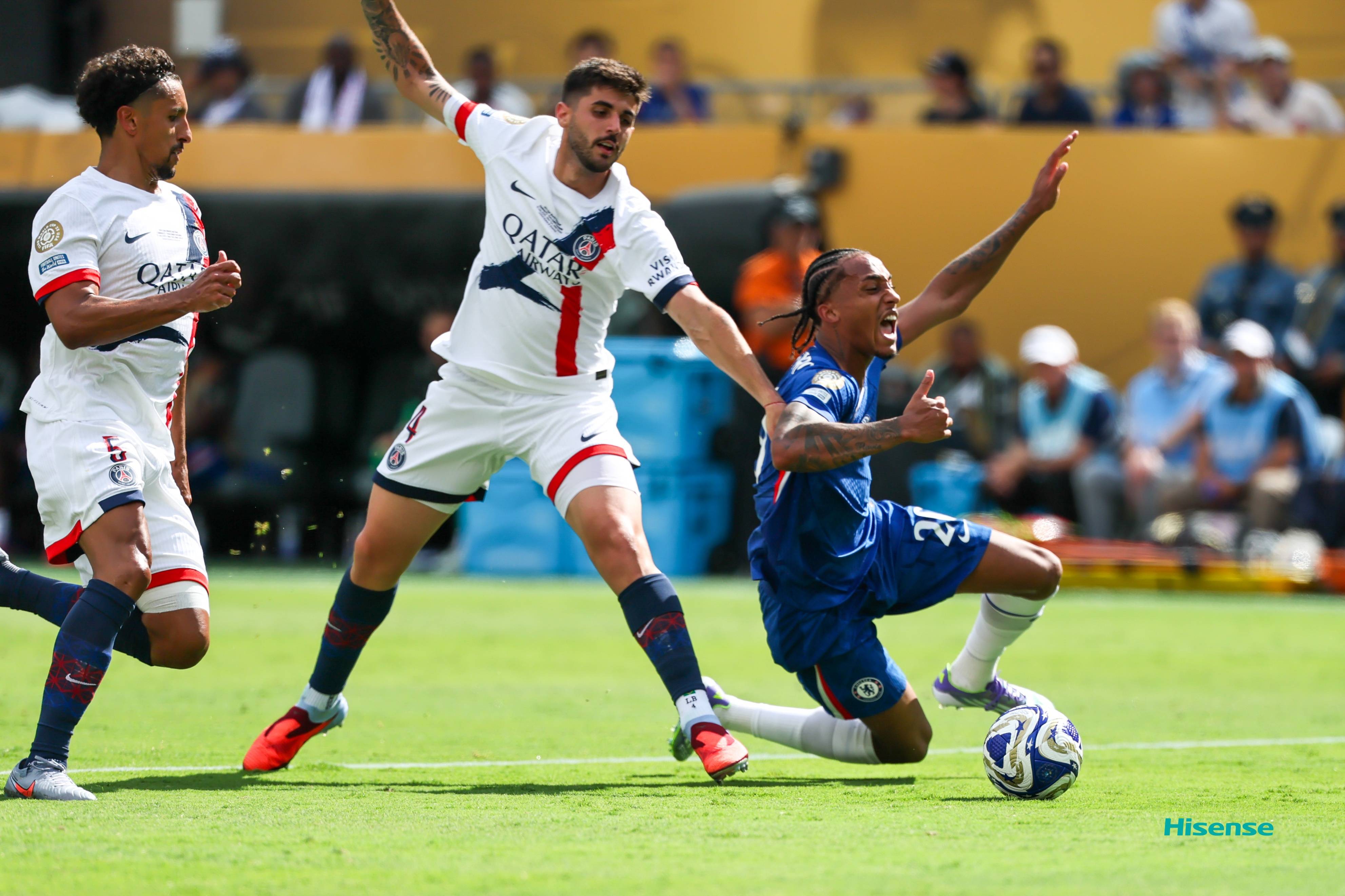 关于关键战巴黎圣日耳曼调整名单以备全明星赛；队长鼓劲环节打磨；管理层满意；更衣室氛围转暖的信息-开云官网